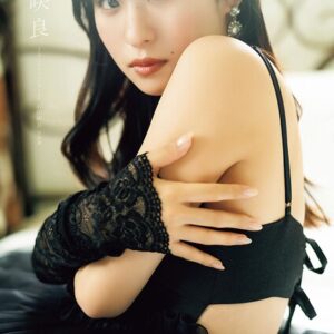 Juice=Juice 石山咲良 ファースト写真集 『 咲良 』